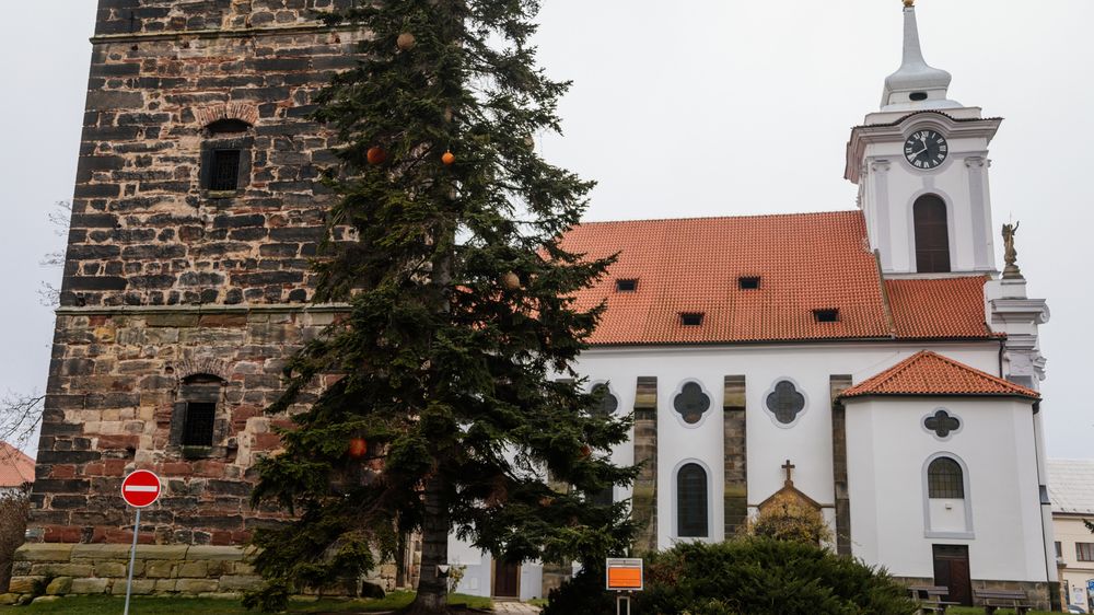 Biskupství plzeňské zrušilo všechny bohoslužby na Štědrý den